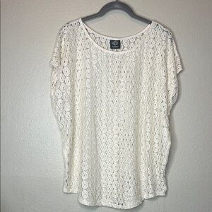 Bobeau‎ Cream Dolman Sleeve Blouse Relaxed Fit Lace Top Size M